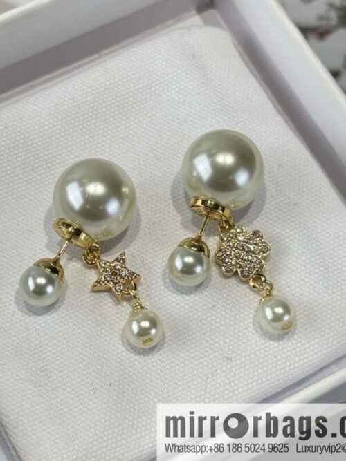 wsxc1734964472829_0-800x800hcgyimfxrip17360_20250625194504.jpg ❗️New ❗️☀️ New ☑️ Dior pearl pentagram ⭐ star stud earrings ☀️