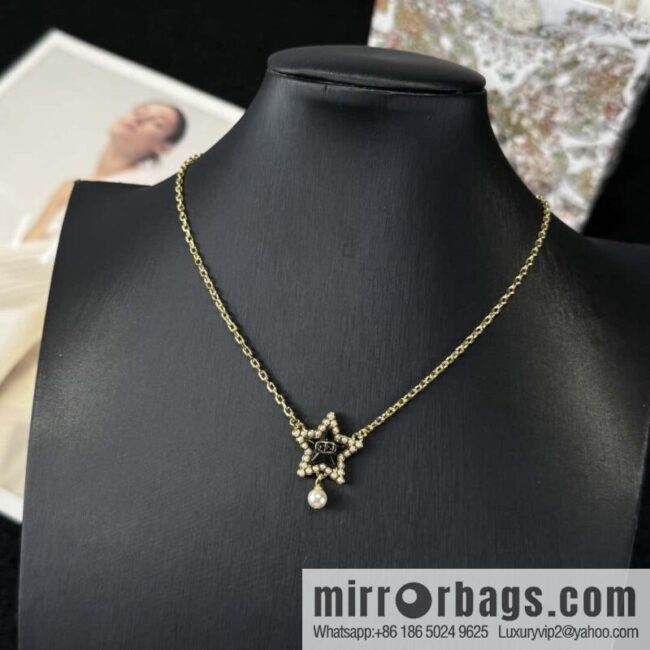 ❗️New ❗️ ☀️ New ☑️ Dior Pearl Pentagram ⭐ Necklace ☀️