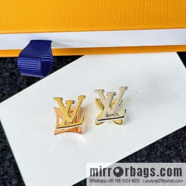 ❗️New ❗️ ☀ Original ☀ Louis Vuitton LV letter diamond stud earrings ☀