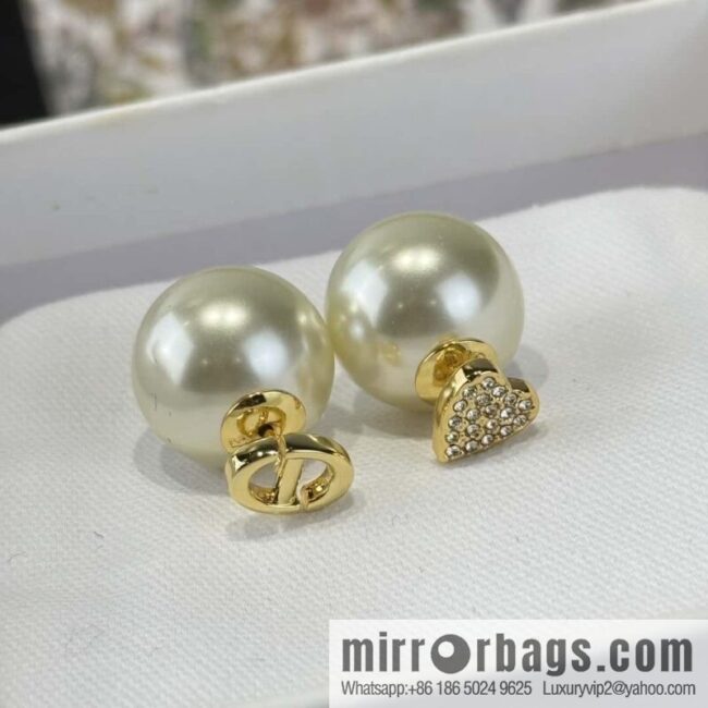 ❗️New ❗️ ☀️ New ☑️ Dior Dior size pearl peach heart love CD stud earrings ☀️