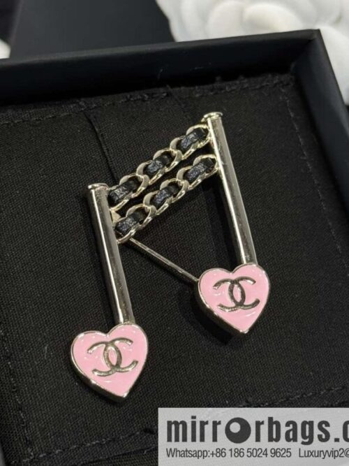 wsxc1734964650835_0-800x800ytpl3bhgwan2003_20250625103018.jpg ❗️New ❗️ ☀️ new ☑️ Chanel double c music note brooch ☀️