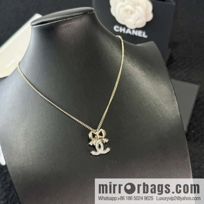 ❗️New ❗️☀️ New ☑️ Chanel Double C Clover Necklace ☀️