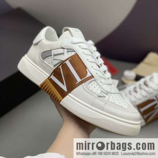 Valentino 🔥 men\'s and women\'s sneakers