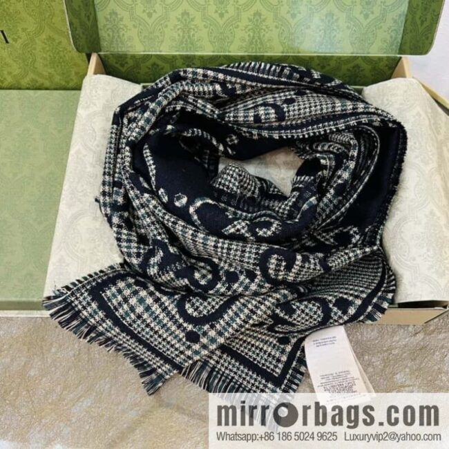 wsxc1739475441679_0-800x800f2chch0derg6163_20250625124110.jpg GUCCI π \"Wool Double Sided Scarf\" Black Green 660025