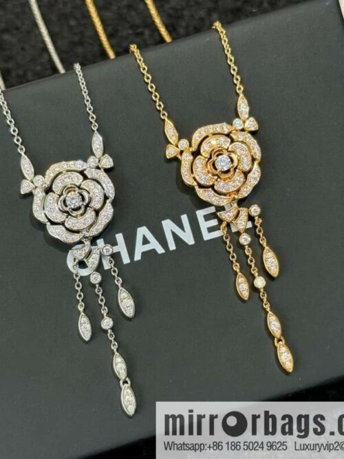 wsxc1739975235379_0-800x800uxqkoaj15yf1961_20250625102855.jpg ☀️New ☑️ Chanel fringed camellia necklace