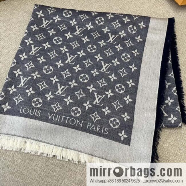 𝐋𝐨𝐮𝐢𝐬 𝐕𝐮𝐢𝐭𝐭𝐨ɴ•『 shine monogram scarf shawl M71376