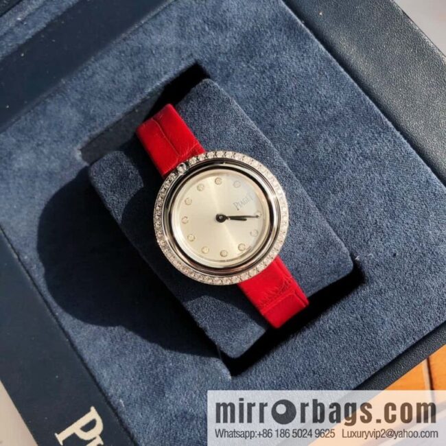 Piaget\'s \"time comes and goes\" movement adopts quartz movement watches imported from Switzerland