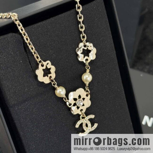 ❗️New ❗️ ☀️ New ☑️ Chanel Double C Flower Necklace ☀️