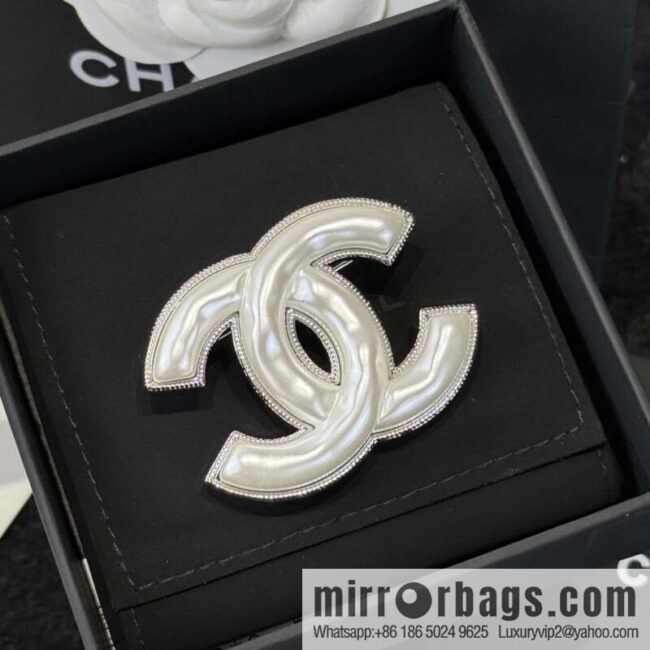 ❗️New ❗️☀️ New ☑️ Chanel Double C Brooch ☀️