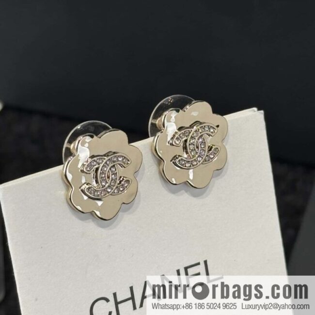 ❗️New ❗️☀️ New ☑️ Chanel C1 double c flower stud earrings ☀️