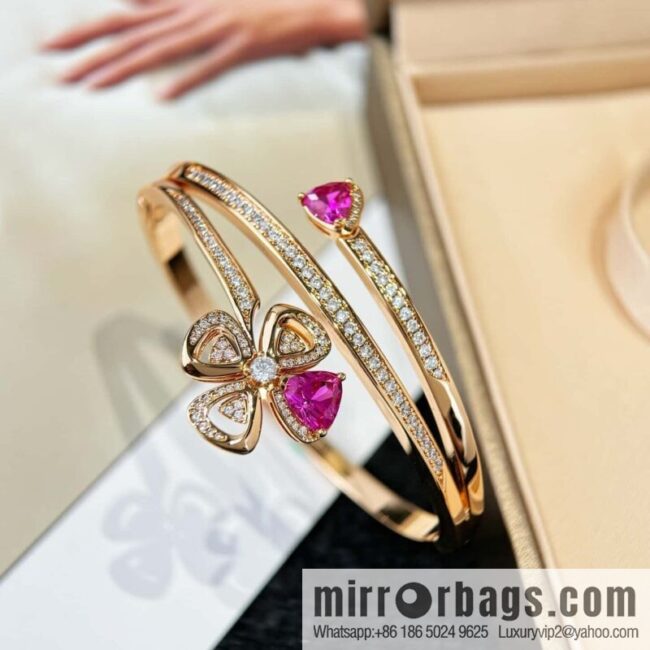 ❗️New ❗️ ☀ BVLGARI DIVAS\'DREAM Ruby Clover Bracelet Bracelet ☀️