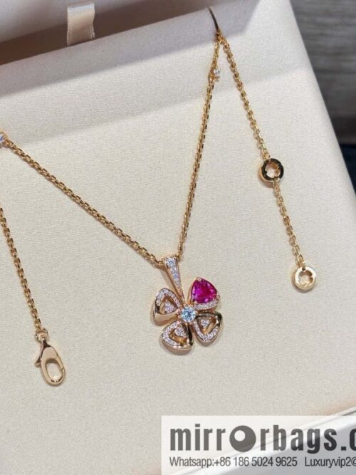 wsxc1740416189831_0-800x800rbww2r4vkwi1674_20250625101949.jpg ❗️New ❗️ ☀ BVLGARI DIVAS\'DREAM Ruby Clover Necklace ☀️