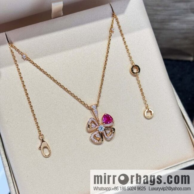 ❗️New ❗️ ☀ BVLGARI DIVAS\'DREAM Ruby Clover Necklace ☀️