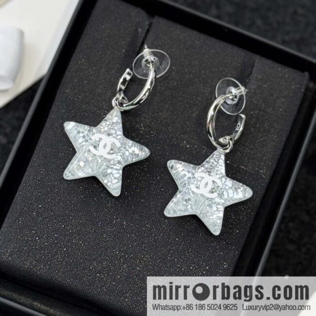 ❗️New ❗️☀️ New ☑️ Chanel double c acrylic five-pointed star stud earrings ☀️