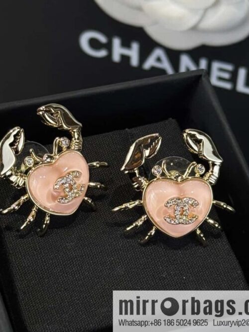 wsxc1740416211839_0-800x800ma1oqmb0fxe1608_20250625101747.jpg ❗️New ❗️☀️ new ☑️ Chanel C1 double c crab 🦀 stud earrings ☀️