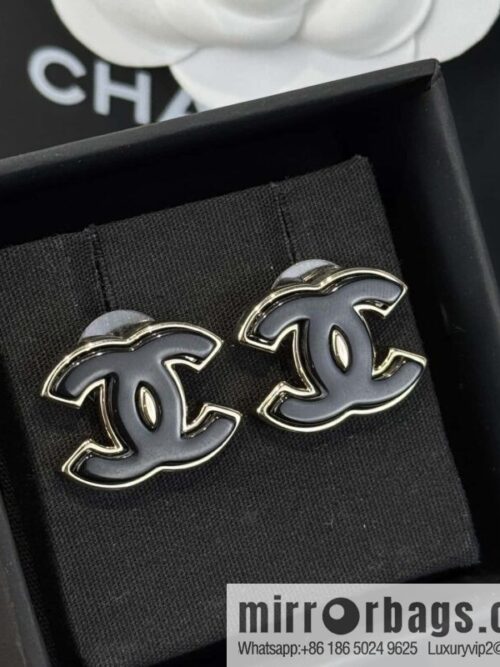 wsxc1740416248666_0-800x800ylewf0pa5vo1500_20250625101408.jpg ❗️New ❗️☀️ new ☑️ chanel c1 double c black stud earrings ☀️