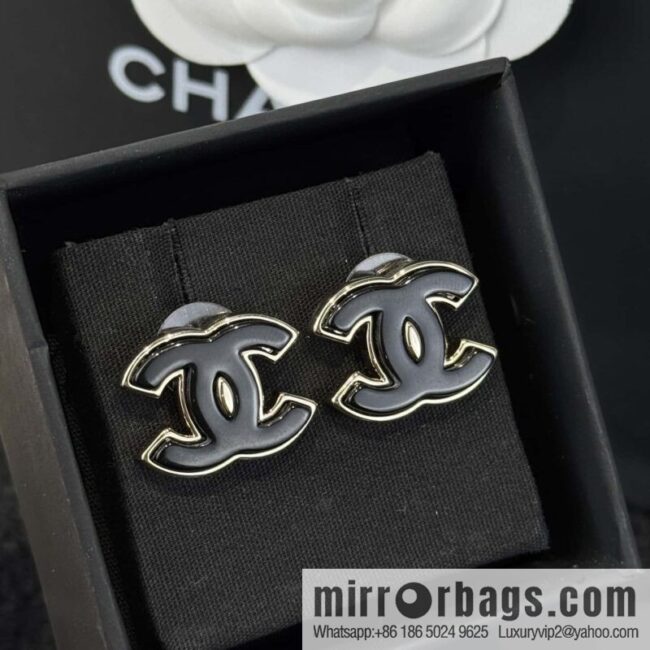 ❗️New ❗️☀️ new ☑️ chanel c1 double c black stud earrings ☀️