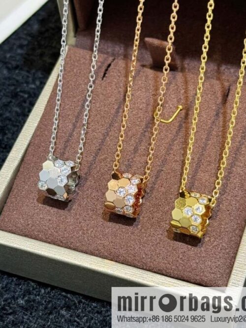 wsxc1740657435037_0-800x800ytdkiagddgk1394_20250625101042.jpg ❗️New ❗️ ☀️ CHAUMET Paris new honeycomb necklace ☀️