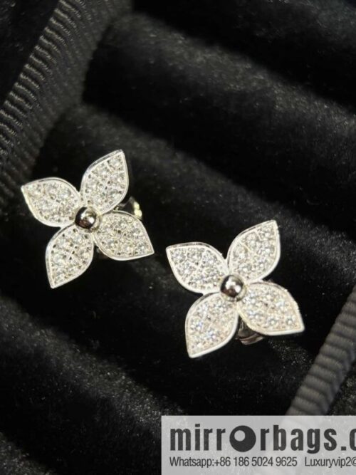 wsxc1740657503474_5-800x800havwurjhx451179_20250625100410.jpg ❗️New ❗️ ☀ Louis Vuitton LV full diamond flower stud earrings ☀