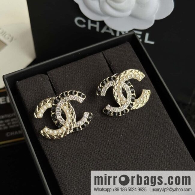 ❗️New ❗️☀️ New ☑️ Chanel c1 double c pearl black leather rope stud earrings ☀️
