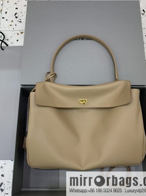 wsxc1741014031282_0-800x800trcqd4sn0m377851_20250630190630.jpg [Large apricot gold buckle 】 𝐁𝐀𝐋𝐄𝐍𝐂𝐈𝐀𝐆𝐀 𝐑𝐎𝐃𝐄𝐎 𝐁𝐀𝐆 series handbag model number: 78972
