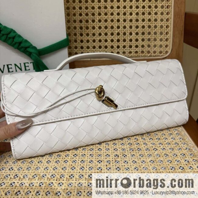 wsxc1741107267685_0-800x800lzrszpjzy2077670_20250630190056.jpg BV Andiamond Clutch 741511 White