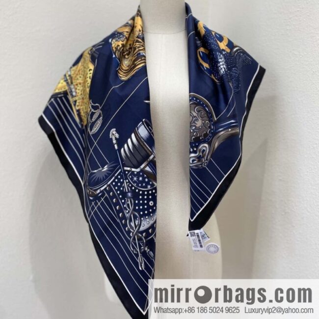 wsxc1741119884933_0-800x800vzilnwh2ghv3336_20250625030242.jpg HERMES \"Saddle World 90 Square Towel\"