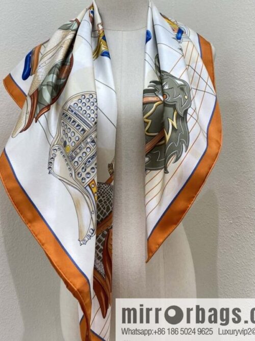 wsxc1741120070239_0-800x800ln11po1jvrq3306_20250625030221.jpg HERMES \"Saddle World 90 Square Towel\"