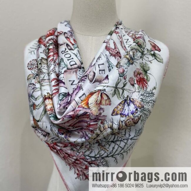 wsxc1741121002548_0-800x800y4bvhfdakxr3139_20250625030027.jpg DIOR Early Spring New \"Rue Printed Square Towel\"