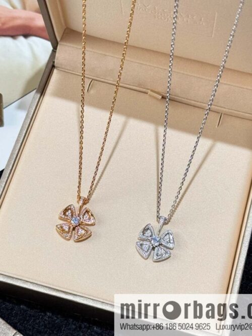 wsxc1741172946833_3-800x800y2asb5sv3m0907_20250625095608.jpg BVLGARI FIOREVER series four-leaf clover necklace