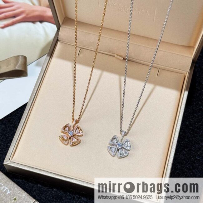 BVLGARI FIOREVER series four-leaf clover necklace