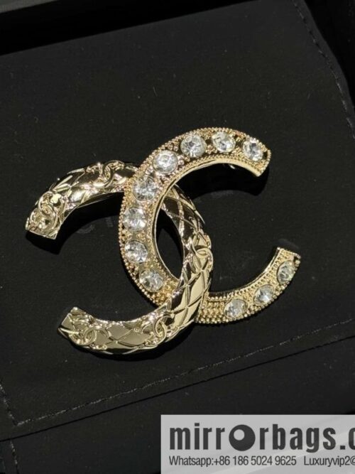 wsxc1741258680240_0-800x800etg0gs50nvp702_20250625094942.jpg ❗️New ❗️☀️ New ☑️ Chanel Double C Brooch ☀️
