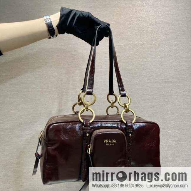 PRADA 🎉 new oil wax leather 🎉 1BB138 large🎉🎉