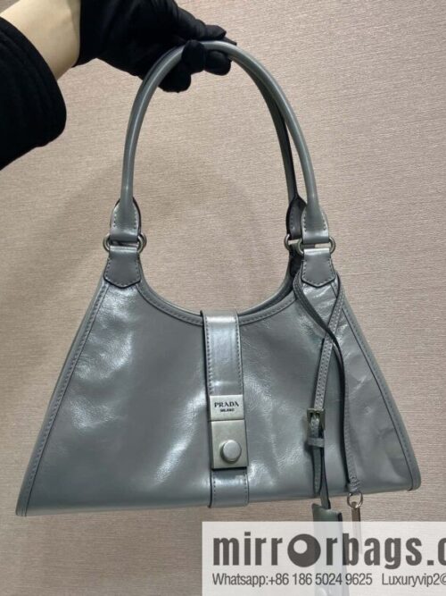 wsxc1741367379566_0-800x8001v1tke3fzfz77260_20250630184919.jpg PRADA 🎉 new 🎉 1BG563 spring and summer new🎉🎉