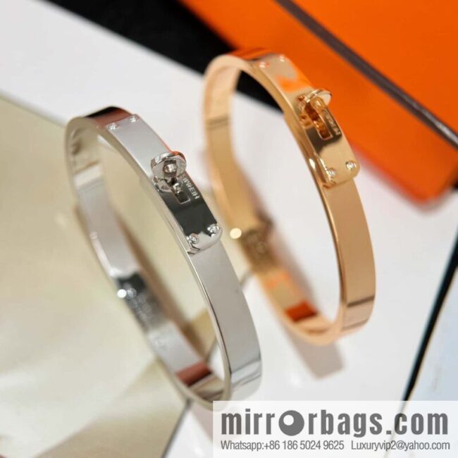 ❗️New ❗️ New ☑️ Hermes Kelly bracelet