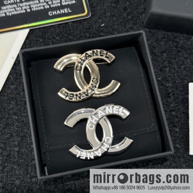 ❗️New ❗️ Chanel brooch ☀️ new ☑️ Chanel double c letter brooch ☀️