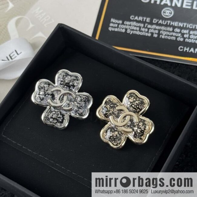 ❗️New ❗️☀️ New ☑️ Chanel Double C Clover 🍀 Brooch ☀️