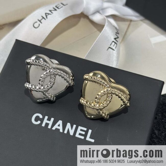 ❗️New ❗️ ☀️ new ☑️ Chanel double c peach heart love ❤️ brooch ☀️