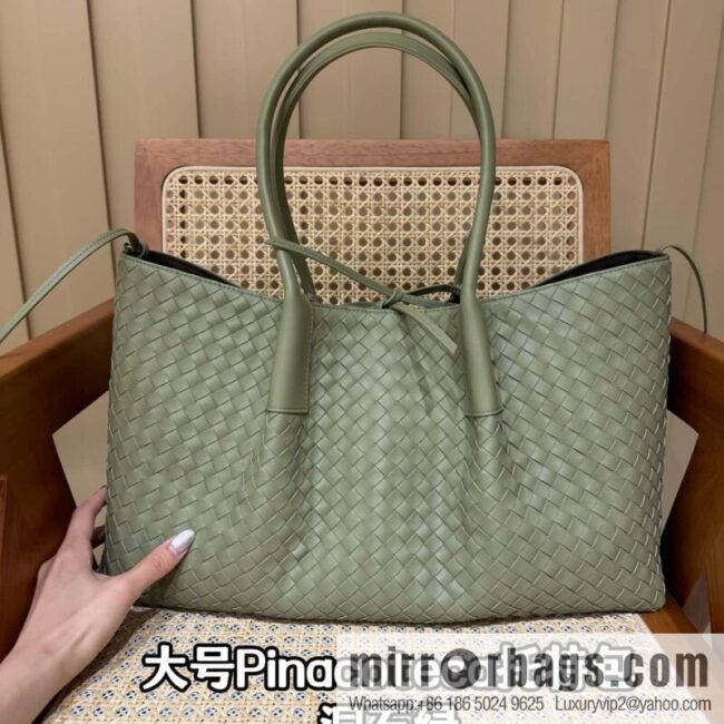 BV Large Pinacoteca Tote Bag 817166 Travertine Green