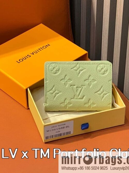 [Boutique‑grade] M13619 green white color, two-fold zipper wallet LV x TM Portfolio Claire wallet M14140 \"LV × TM wallet