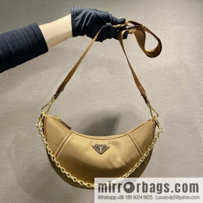 PRADA 🎉 new crescent bag 🎉 1BH222 multifunctional 🎉🎉 caramel color