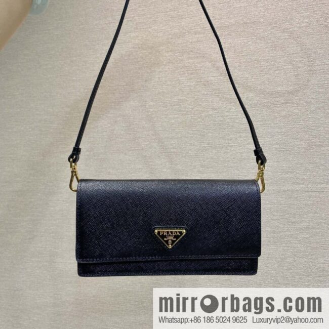 PRADA 🎉 new mini handbag 🎉 1NF059 mobile phone bag 🎉🎉 black