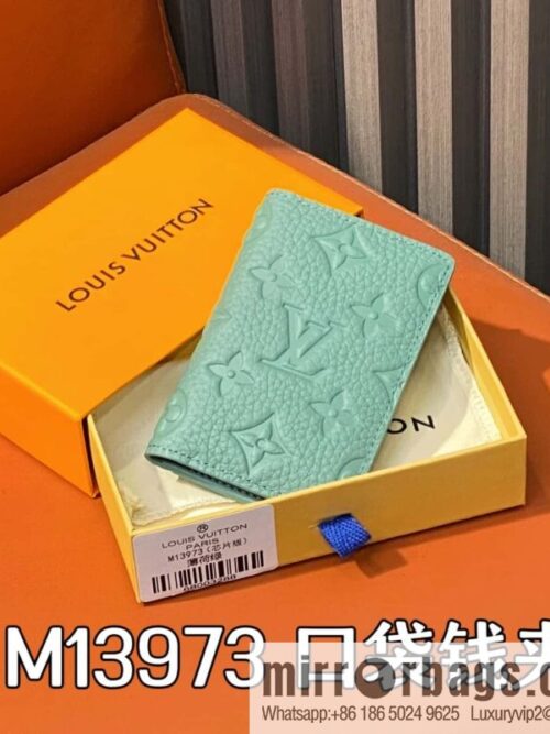 [Boutique‑grade] M13973 mint green, full leather card bag wallet, pocket wallet.