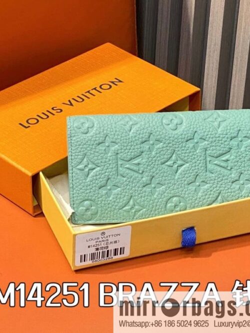 [Boutique‑grade] M14251 mint green, full leather suit clip BRAZZA wallet