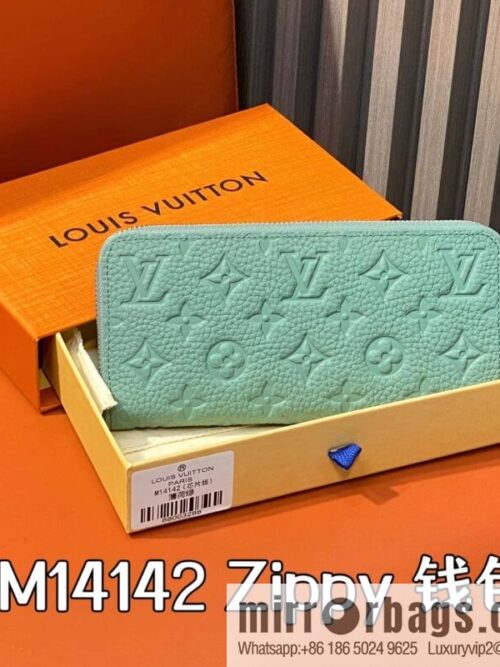 [Boutique‑grade] M14142 mint green, full leather single zipper wallet Zippy wallet