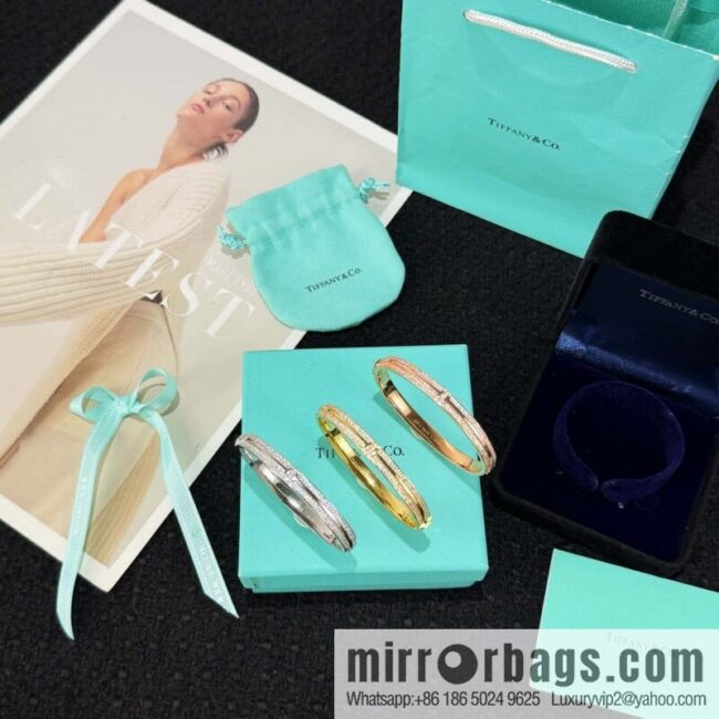❗️New ❗️ TIFFANY & Co. Tiffany T Series Half Full Diamond Bracelet