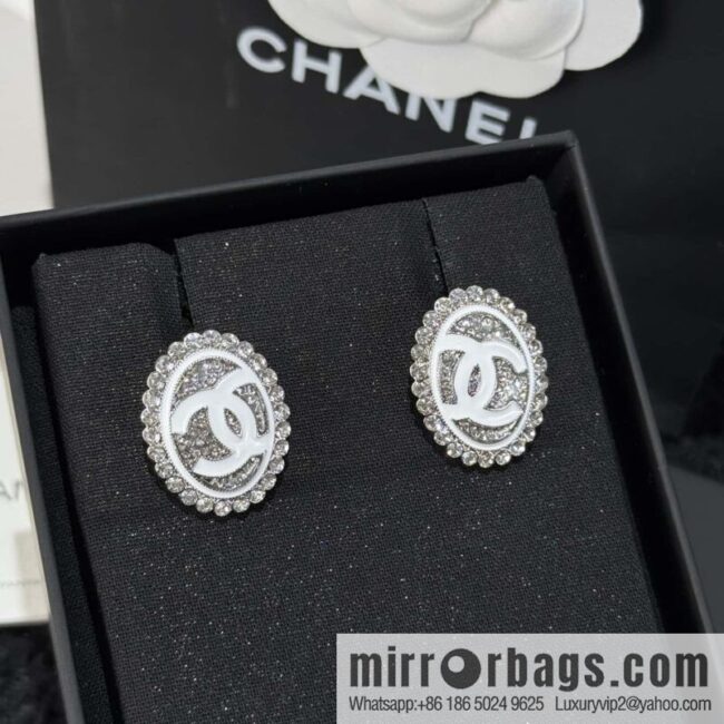 ☀️New ☑️ Chanel double c oval full diamond stud earrings