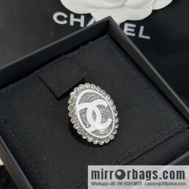❗️New ❗️ ☀️ new ☑️ Chanel double c oval full diamond brooch ☀️