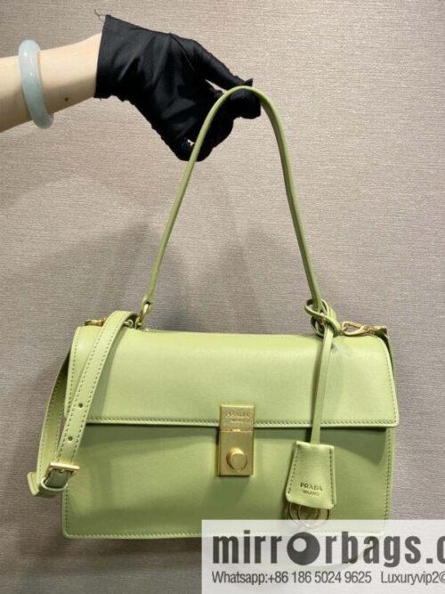wsxc1744390110854_0-800x800to1w3drxswq48031_20250629235945.jpg PRADA 🎉 new catwalk model 🎉 1BN023 calfskin 🎉🎉 avocado green