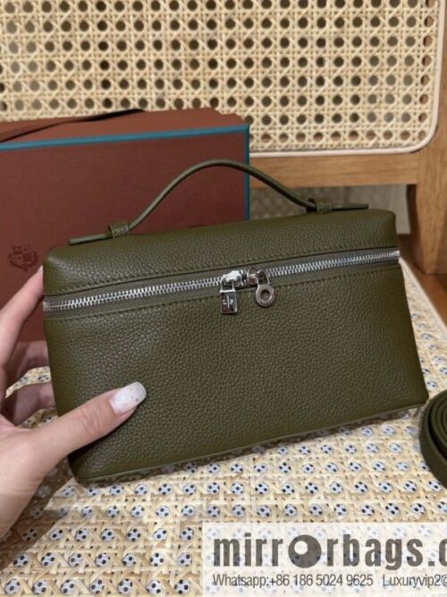 wsxc1744391590045_0-800x800vcw0dydp5tq47910_20250629235835.jpg Loro Piana 2nd Generation Extra Pocket L19 Clutch Bag FAN4046 Olive Green Silver Buckle